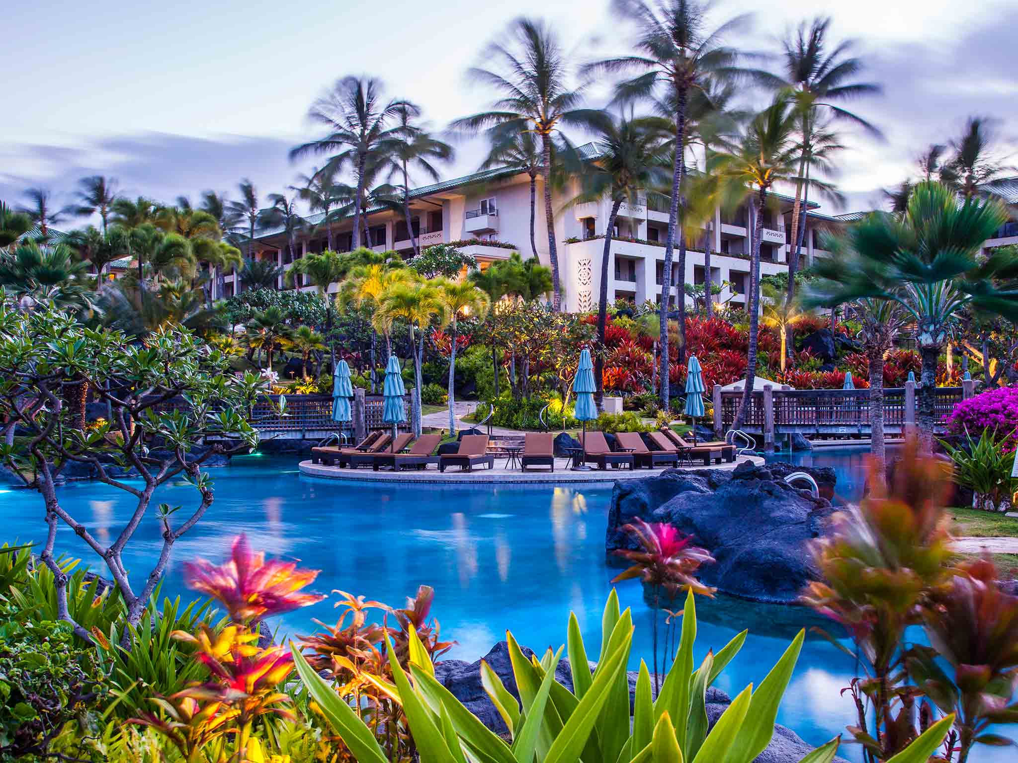 best resort to visit in hawaii