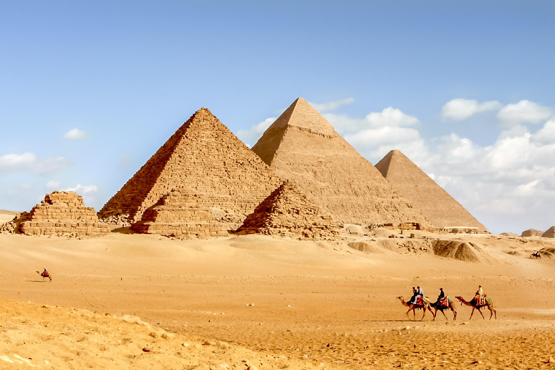 famous tourist spot in egypt