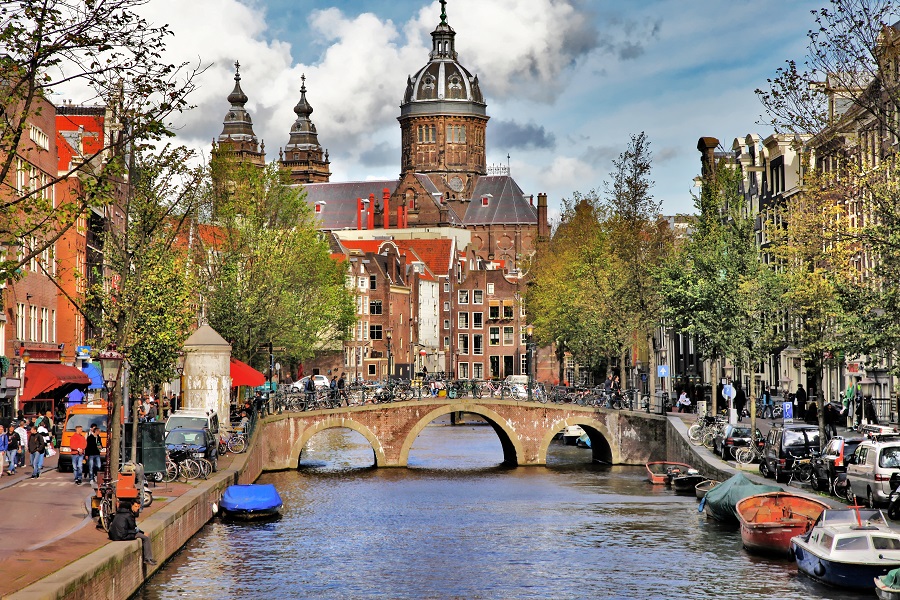 official amsterdam tourism website